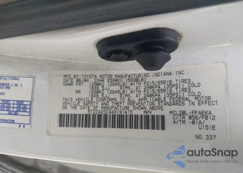 2004 Toyota Sienna Le z USA, uszkodzony, nr VIN 5TDZA23C44S191415